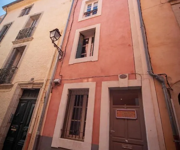 Venez Rever Centre Et Gare Il Y A Cher C Est Moins Bien 3* Béziers