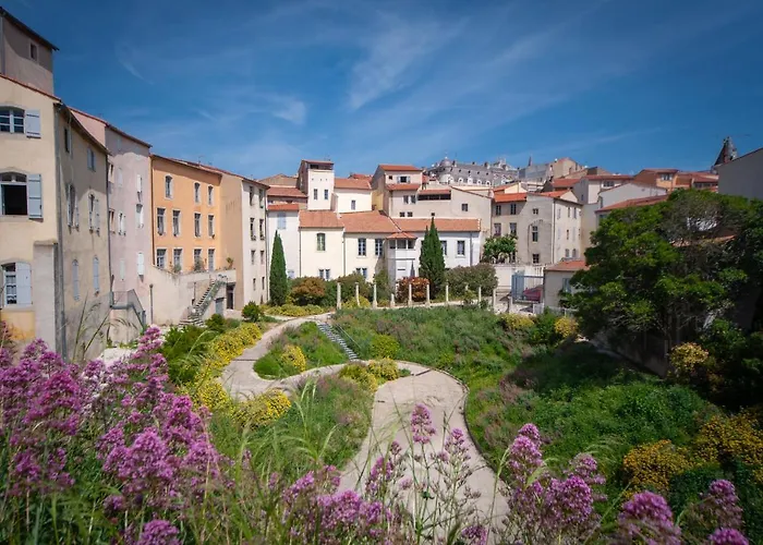 Venez Rever Centre Et Gare Il Y A Cher C Est Moins Bien 3* Béziers