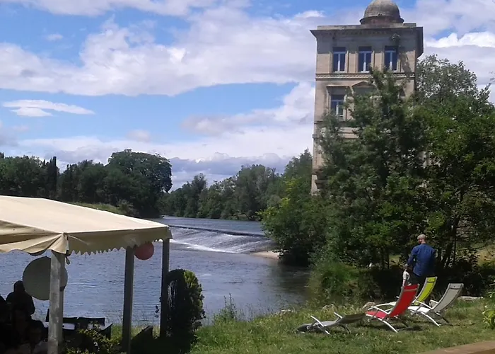 Venez Rever Centre Et Gare Il Y A Cher C Est Moins Bien 3* Béziers